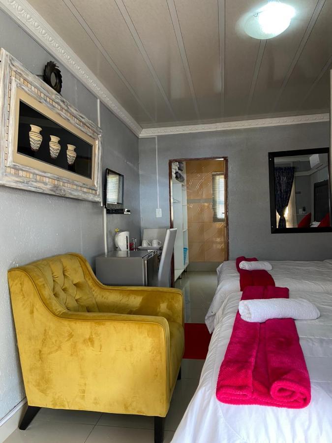 Nsuku Bed And Breakfast Thulamahashi Extérieur photo